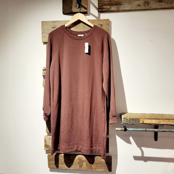 Reitmans Dresses & Skirts - Reitman's Sweater Dress